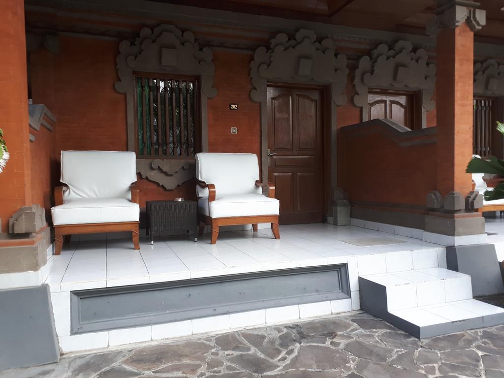 Puspa Ayu Kuta  Luaran gambar