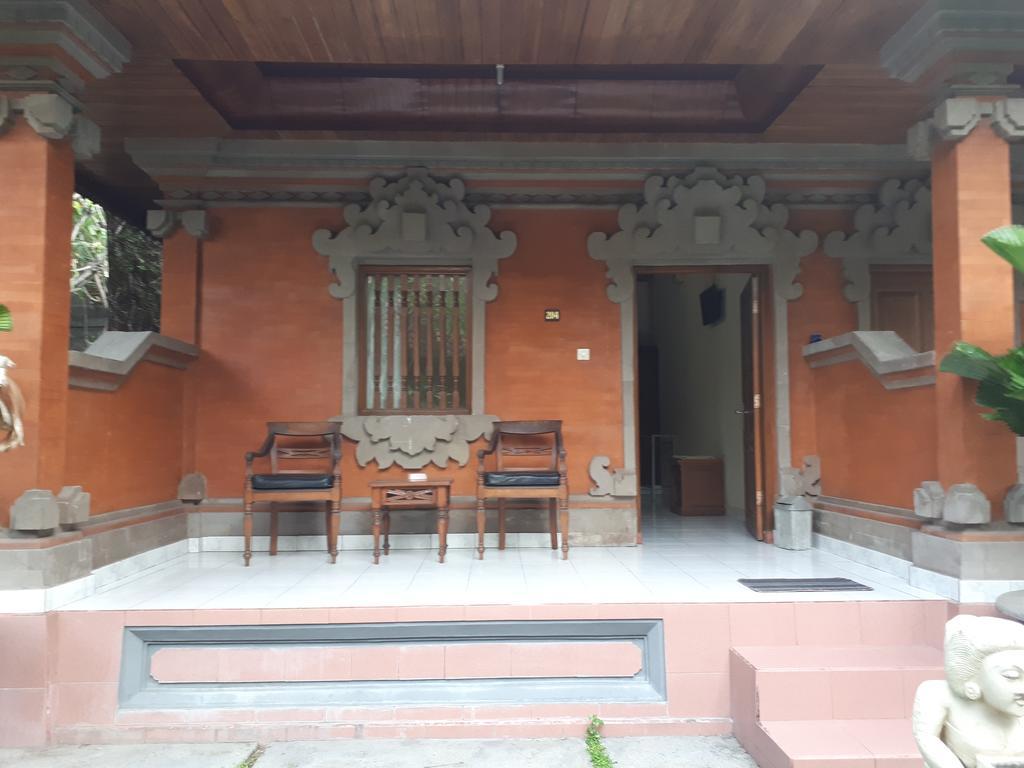 Puspa Ayu Kuta  Luaran gambar